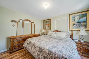 82 E Seacrest Ave, Lindenhurst, NY 11757 - Photo 15