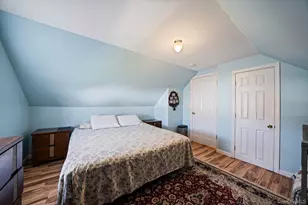 82 E Seacrest Ave, Lindenhurst, NY 11757 - Photo 21