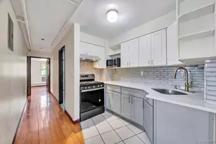 160-02 Normal Rd, Jamaica, NY 11432 - Photo 21