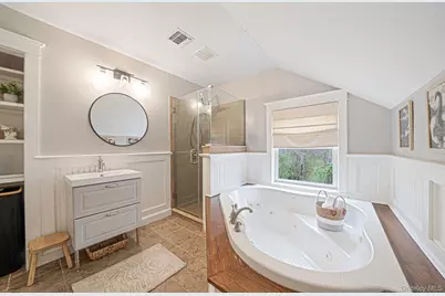 248 Revilo Avenue, Shirley, NY 11967 - Photo 19
