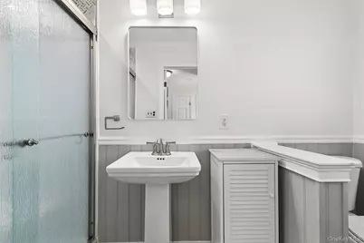 680 Westview Drive, Mattituck, NY 11952 - Photo 13