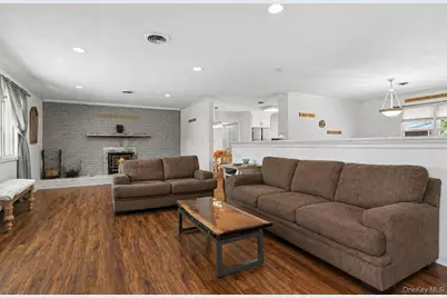 680 Westview Drive, Mattituck, NY 11952 - Photo 5