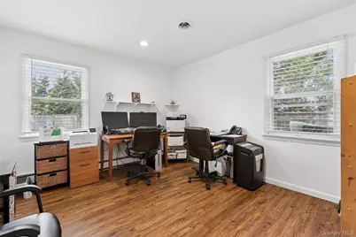 680 Westview Drive, Mattituck, NY 11952 - Photo 15