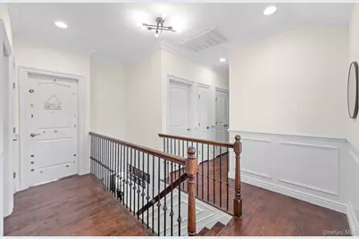 556 Park Avenue, West Hempstead, NY 11552 - Photo 13