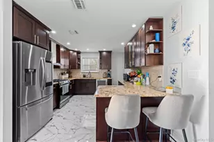556 Park Ave, West Hempstead, NY 11552 - Photo 23