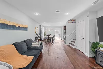 556 Park Avenue, West Hempstead, NY 11552 - Photo 21