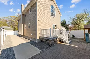 556 Park Ave, West Hempstead, NY 11552 - Photo 35