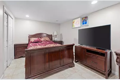 556 Park Avenue, West Hempstead, NY 11552 - Photo 29
