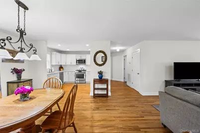 3 Clear Creek Court, Huntington Station, NY 11746 - Photo 17