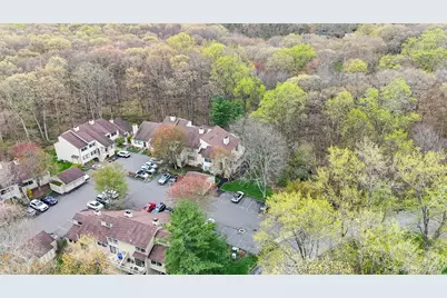 239 Deer Hill Road S, South Salem, NY 10590 - Photo 3