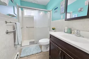 17 Gregory Dr, Ronkonkoma, NY 11779 - Photo 5