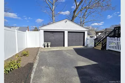 17 Gregory Drive, Ronkonkoma, NY 11779 - Photo 23