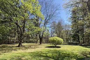 15 Hamilton Rd, Hopewell Junction, NY 12533 - Photo 3