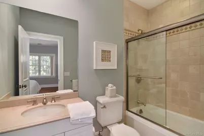 7 Roland Road, Irvington, NY 10533 - Photo 29