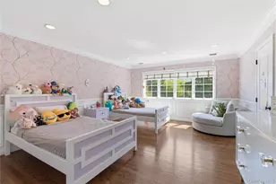 46 Hunting Hollow Ct, Dix Hills, NY 11746 - Photo 25