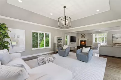 46 Hunting Hollow Court, Dix Hills, NY 11746 - Photo 9
