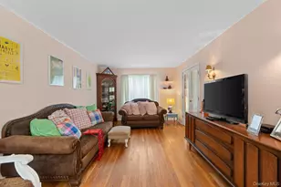 266 Bellmore Rd, East Meadow, NY 11554 - Photo 15