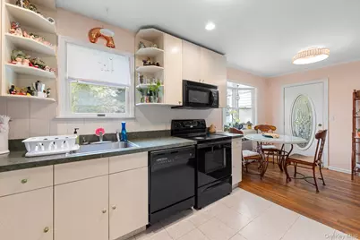 266 Bellmore Road, East Meadow, NY 11554 - Photo 23
