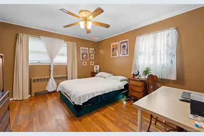 266 Bellmore Road, East Meadow, NY 11554 - Photo 25