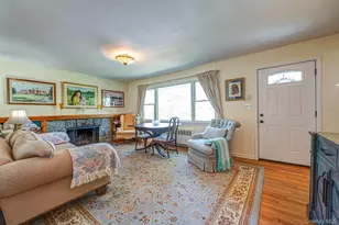 10 McKenzie St, Huntington, NY 11743 - Photo 5
