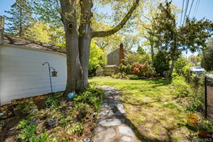 10 McKenzie St, Huntington, NY 11743 - Photo 25