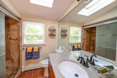10 McKenzie Street, Huntington, NY 11743 - Photo 21