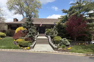 25 Chestnut Hill, Roslyn, NY 11576 - Photo 31
