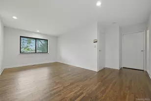 25 Chestnut Hill, Roslyn, NY 11576 - Photo 21