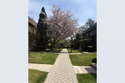 25 Chestnut Hill, Roslyn, NY 11576 - Photo 33