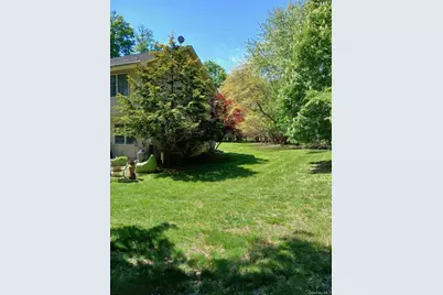 92 Scotland Hill Road, Chestnut Ridge, NY 10977 - Photo 5
