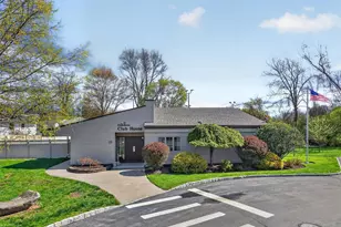 11 Squires Gate, Poughkeepsie, NY 12603 - Photo 37
