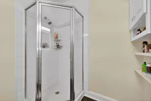11 Squires Gate, Poughkeepsie, NY 12603 - Photo 25