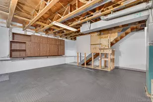 11 Squires Gate, Poughkeepsie, NY 12603 - Photo 31
