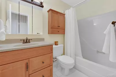 11 Squires Gate #unit B, Poughkeepsie, NY 12603 - Photo 29