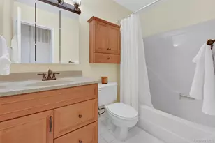 11 Squires Gate, Poughkeepsie, NY 12603 - Photo 29