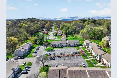11 Squires Gate #unit B, Poughkeepsie, NY 12603 - Photo 41