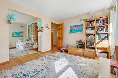 130 Wood Hollow Lane, New Rochelle, NY 10804 - Photo 25