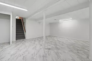 130 Woodhollow Ln, New Rochelle, NY 10804 - Photo 33
