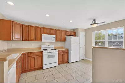 422 Highridge Court #422, Peekskill, NY 10566 - Photo 15