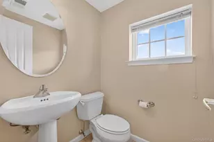 422 Highridge Ct, Peekskill, NY 10566 - Photo 17
