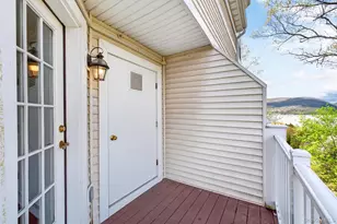 422 Highridge Ct, Peekskill, NY 10566 - Photo 9