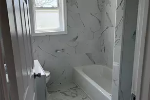 128-15 235th St, Rosedale, NY 11422 - Photo 15
