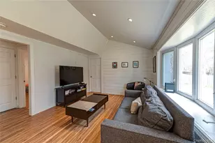 6 Longview Dr, East Quogue, NY 11942 - Photo 3