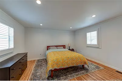 6 Longview Drive, East Quogue, NY 11942 - Photo 9