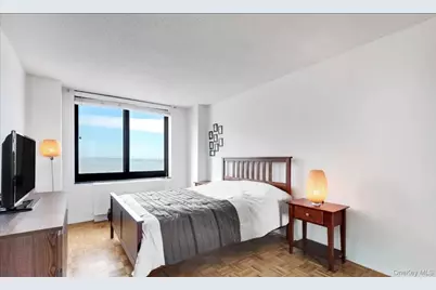200 Rector Place #24G, New York, NY 10280 - Photo 3