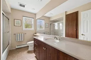 7 Midfield St, Stony Brook, NY 11790 - Photo 15