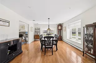 7 Midfield St, Stony Brook, NY 11790 - Photo 9