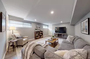 8 Thayer Pl, New York, NY 10306 - Photo 19