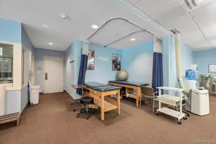 300 E Overlook, Port Washington, NY 11050 - Photo 21