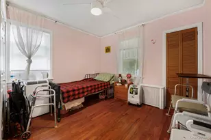 1031 Theodora St, Franklin Square, NY 11010 - Photo 9